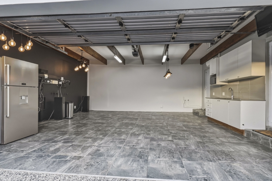 5 Bedroom Property for Sale in Southfield Western Cape